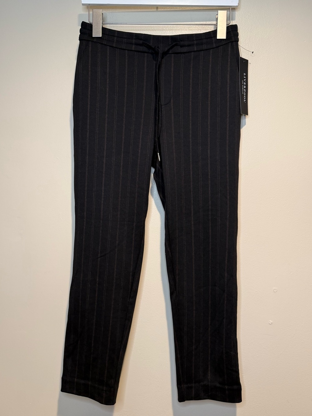 Liverpool Los Angeles women's brown lurex pinstripe slacks pants size 4/27